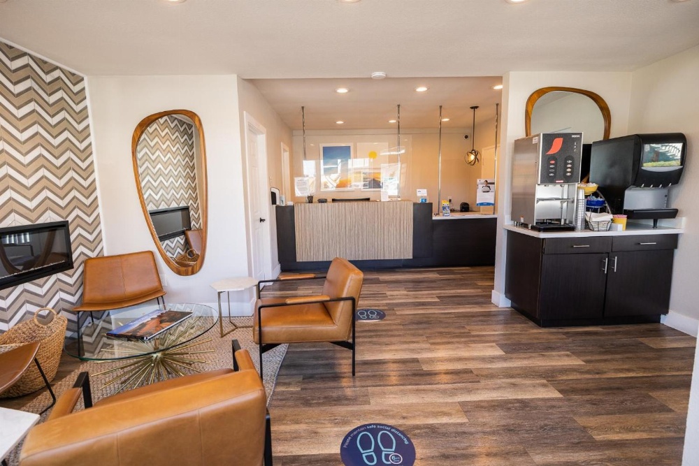 Days Inn by Wyndham Monterey Downtown Main image